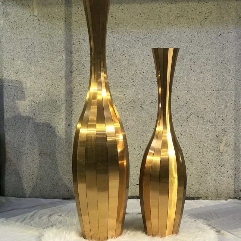 گلدان طلایی