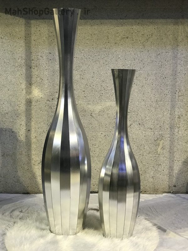 گلدان نقره ای